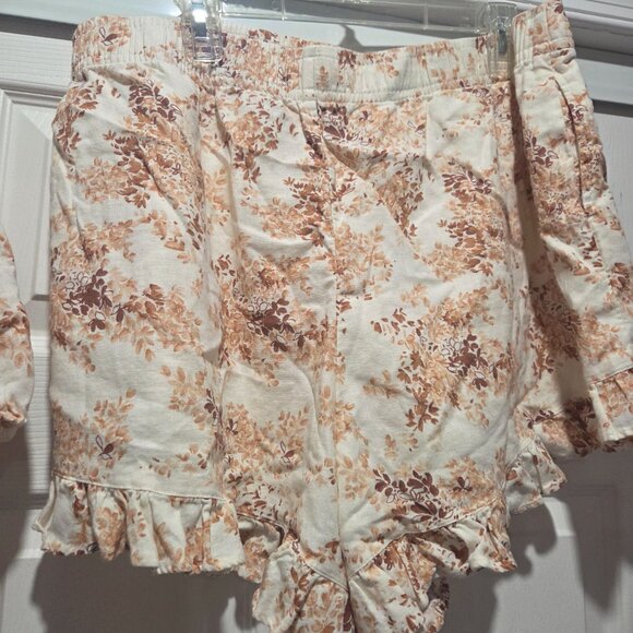 Abercrombie & Fitch matching top and shorts - Picture 3 of 13